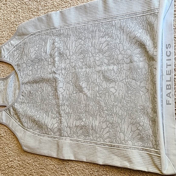 Fabletics Top - Picture 2 of 5